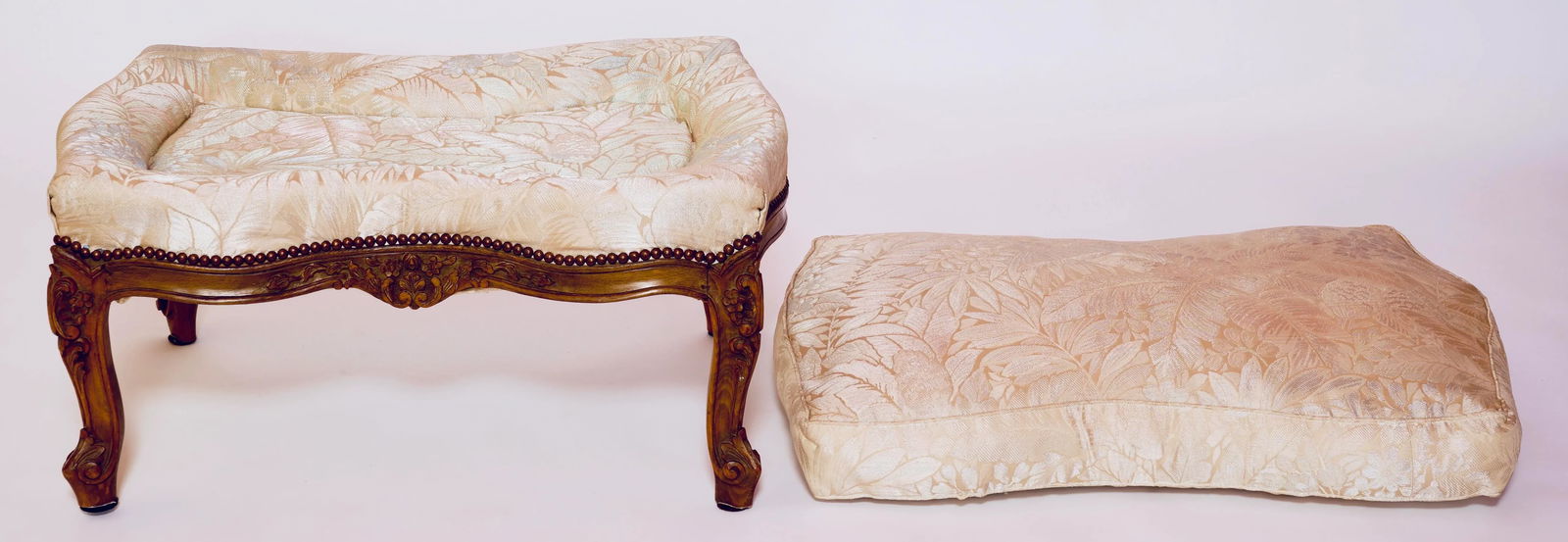 20th Century Louis XV Style Upholstered Ottoman - 8