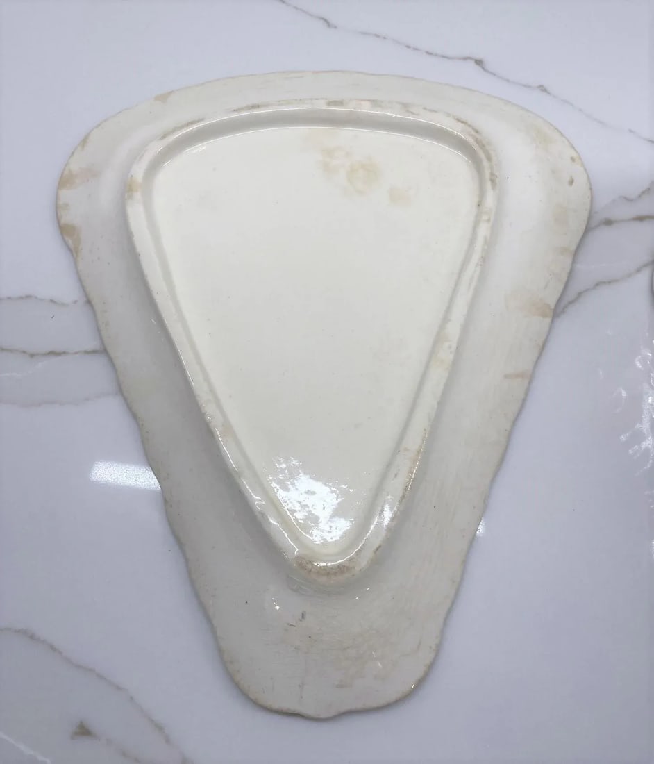 Antique 19th Century English Majolica Covered Cheese Dish - 7