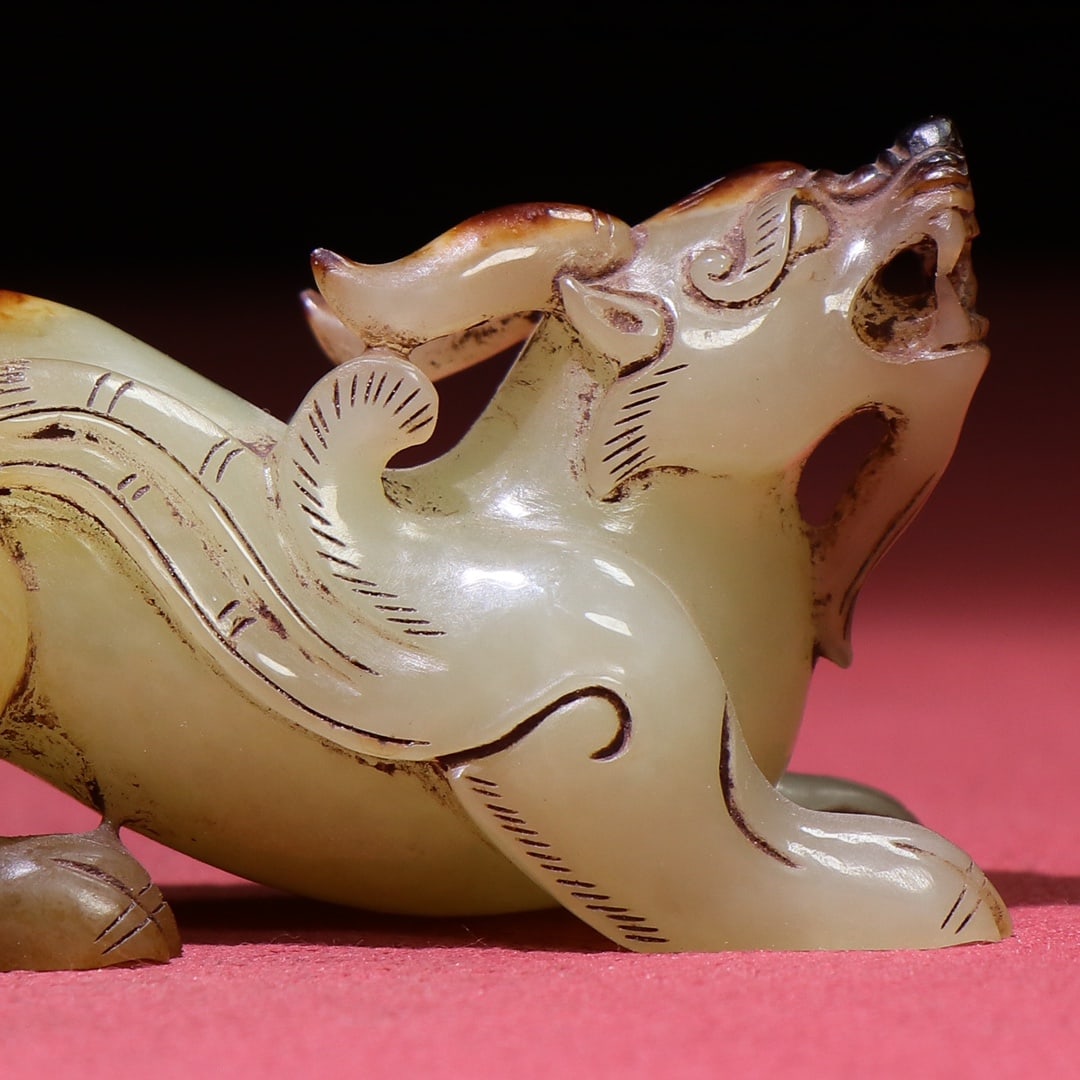 Old Chinese Hetian Jade Beast Statue - 3
