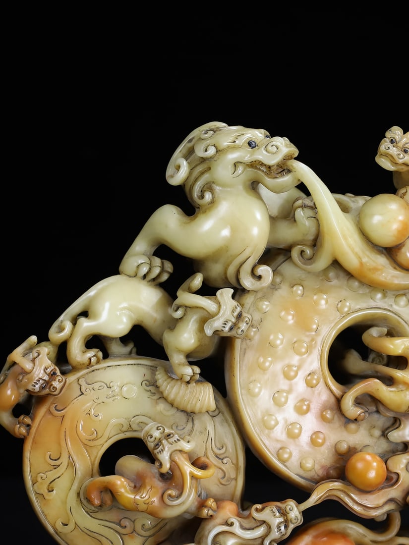 Chinese Shoushan Stone Hand Carved Chi Dragon Seal Statue - 2