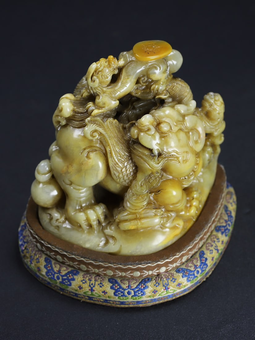 Old Chinese Shoushan Stone Beast & Chi Dragon Seal Statue - 2