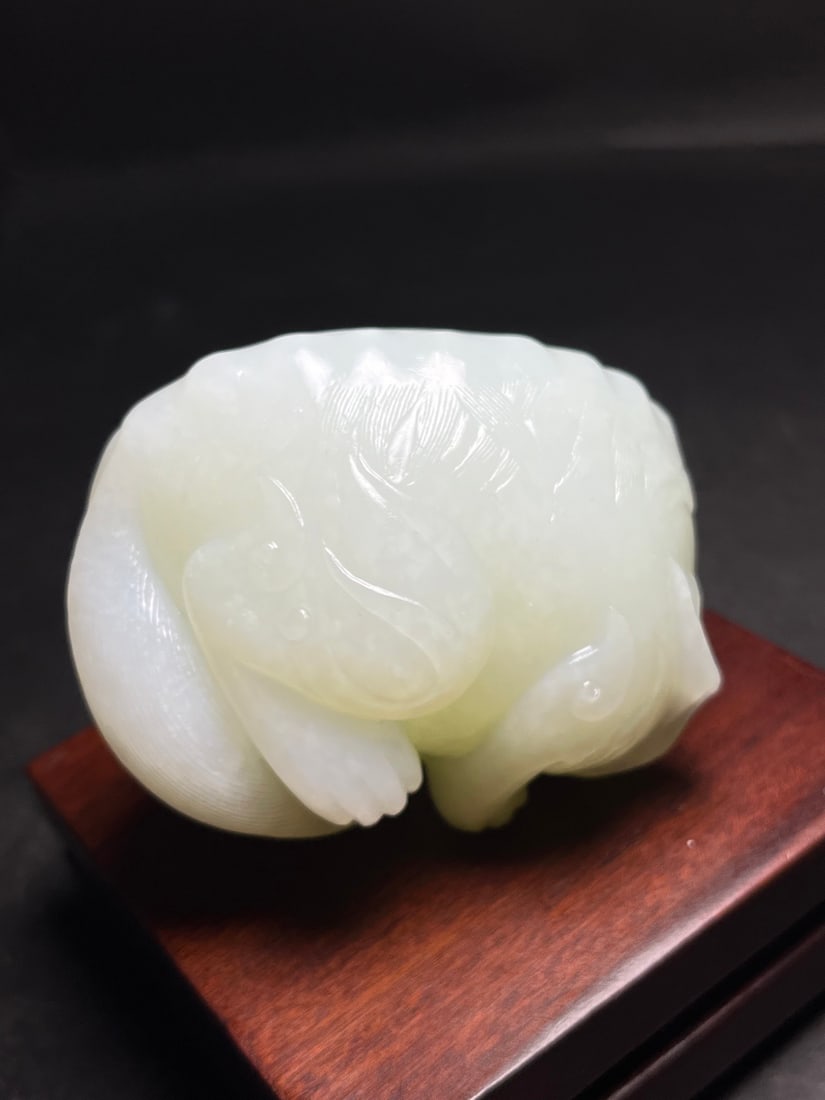 Chinese Hetian Jade Hand Carved Lion Statue - 7