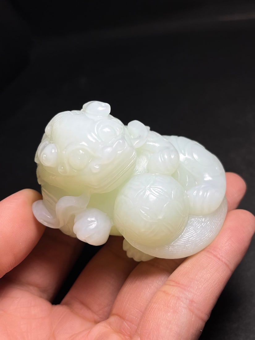 Chinese Hetian Jade Hand Carved Lion Statue - 8