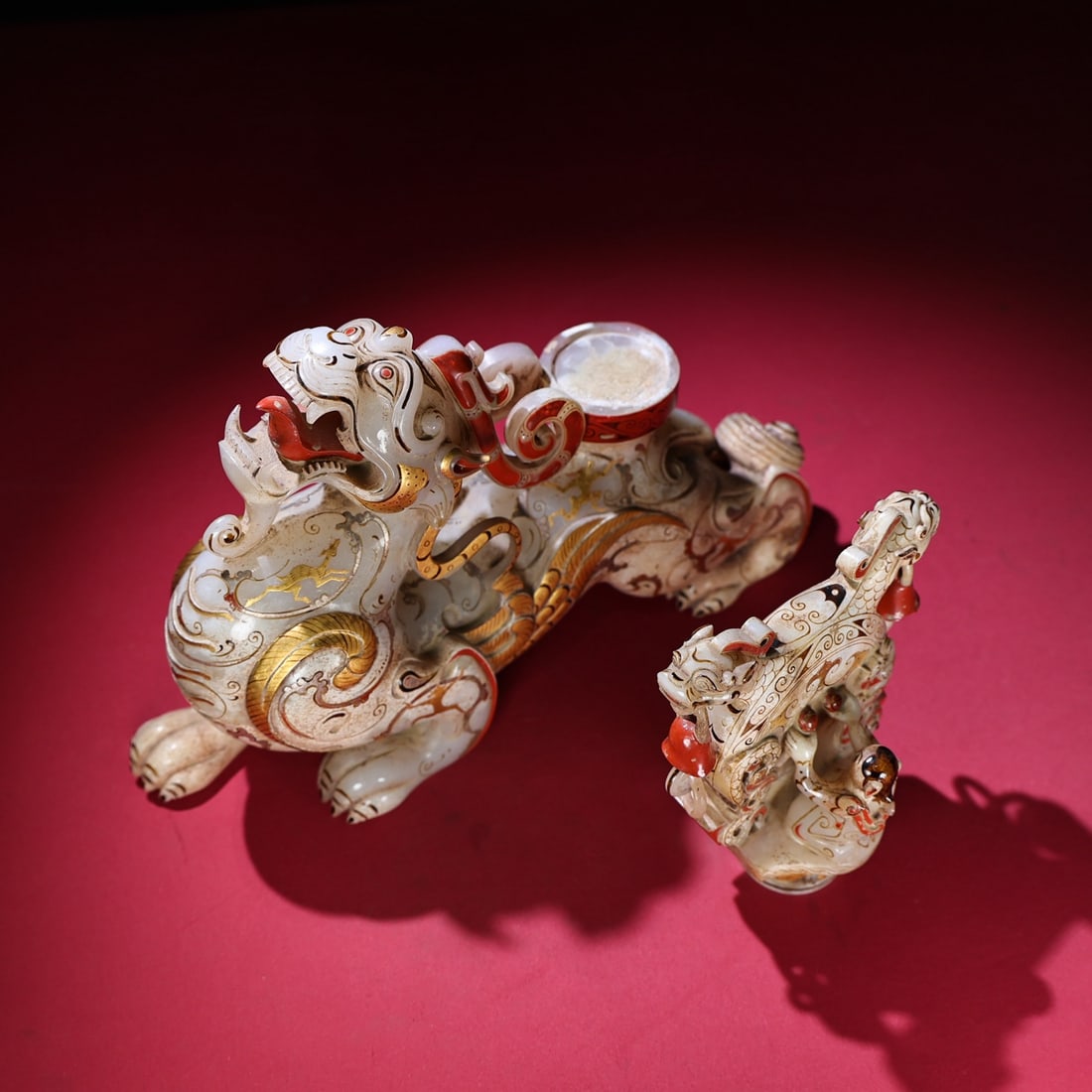 Chinese Qing Dynasty Hand Drawn Hetian Jade Beast Statue - 3