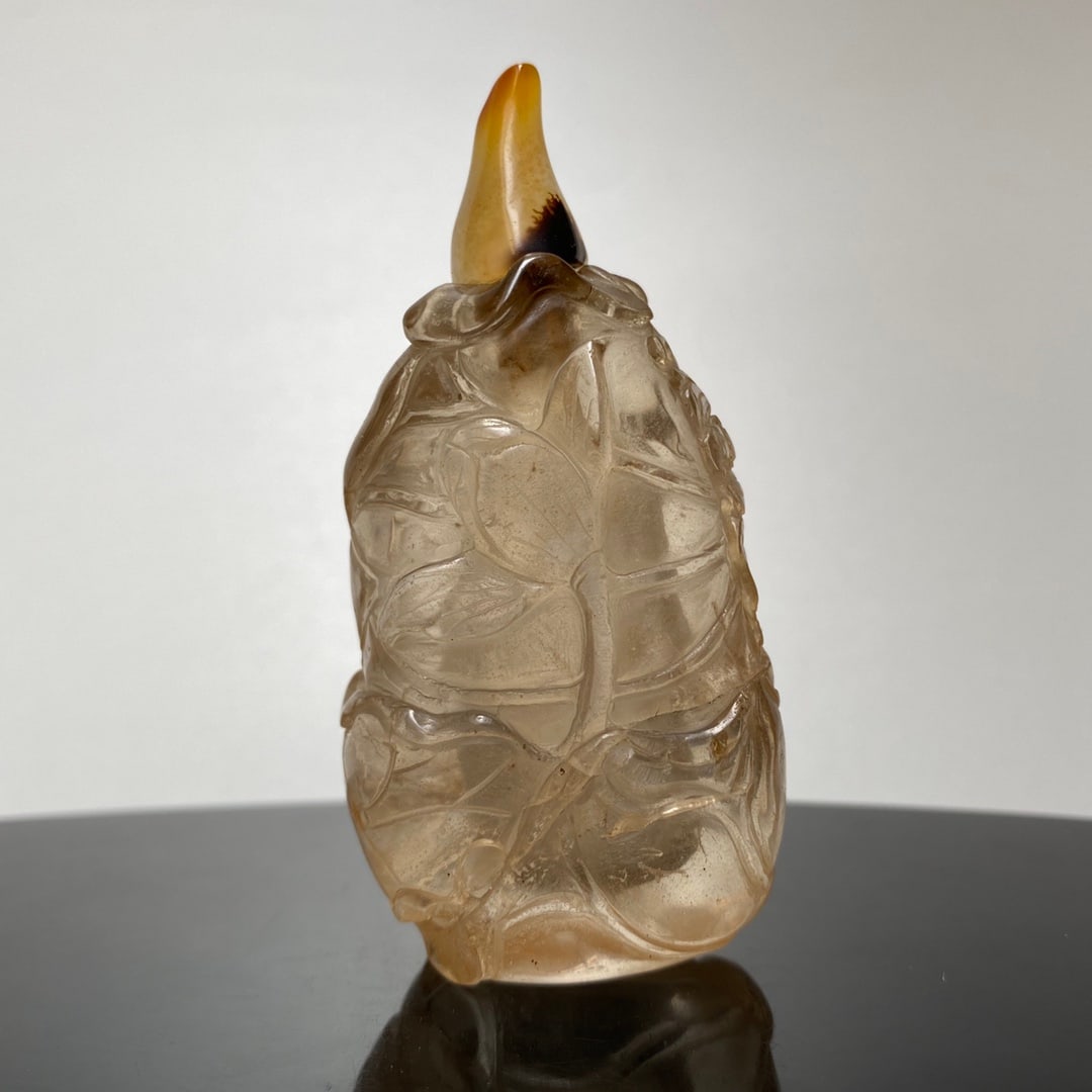 Old Chinese Crystal Lotus leaf Snuff Bottle (1 of 9)