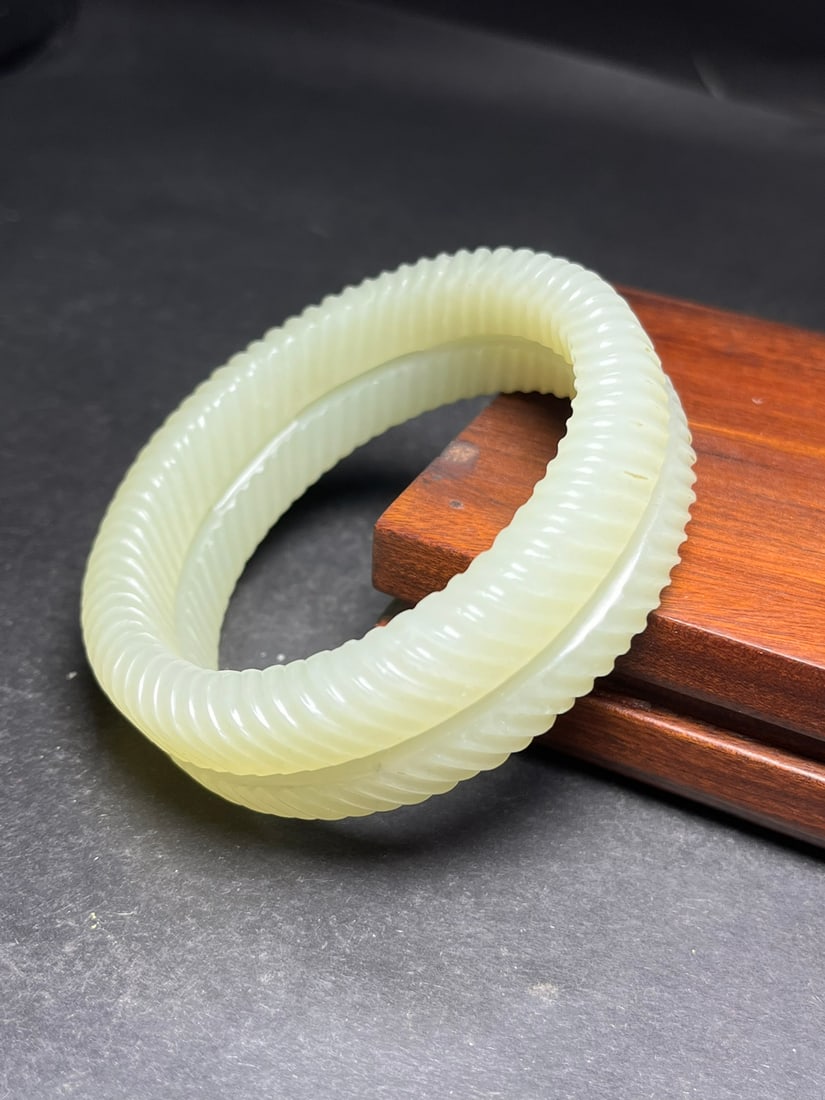 Inside Diameter 58mm Chinese Hetian Jade Bracelet - 6