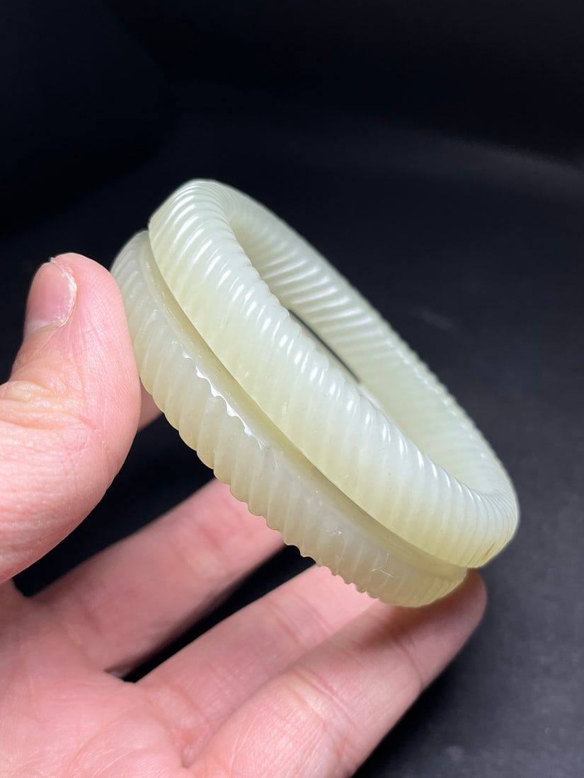 Inside Diameter 58mm Chinese Hetian Jade Bracelet - 8