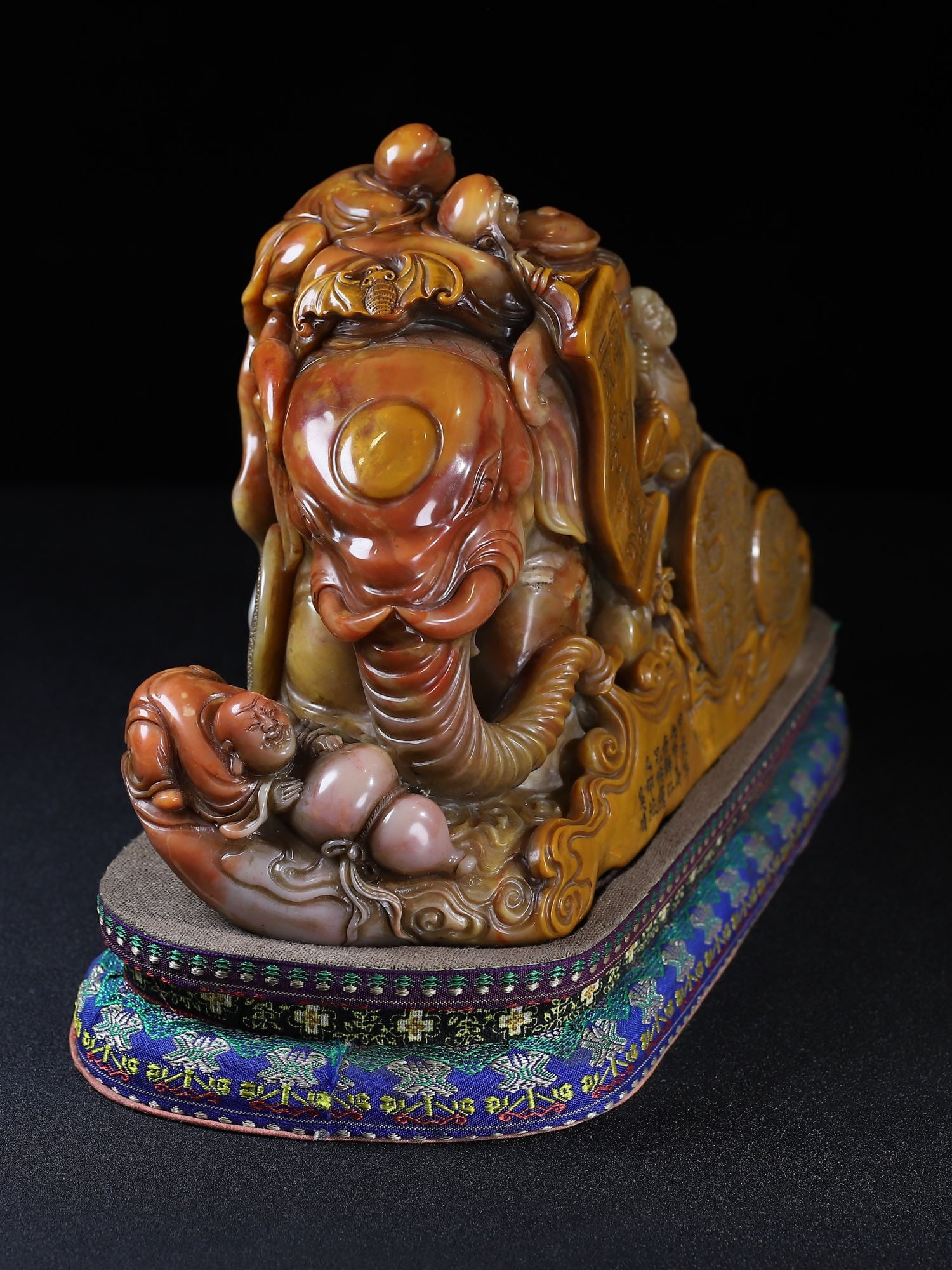 Old Chinese Shoushan Stone Hand Carved Elephant & Arhat Seal Staue - 6