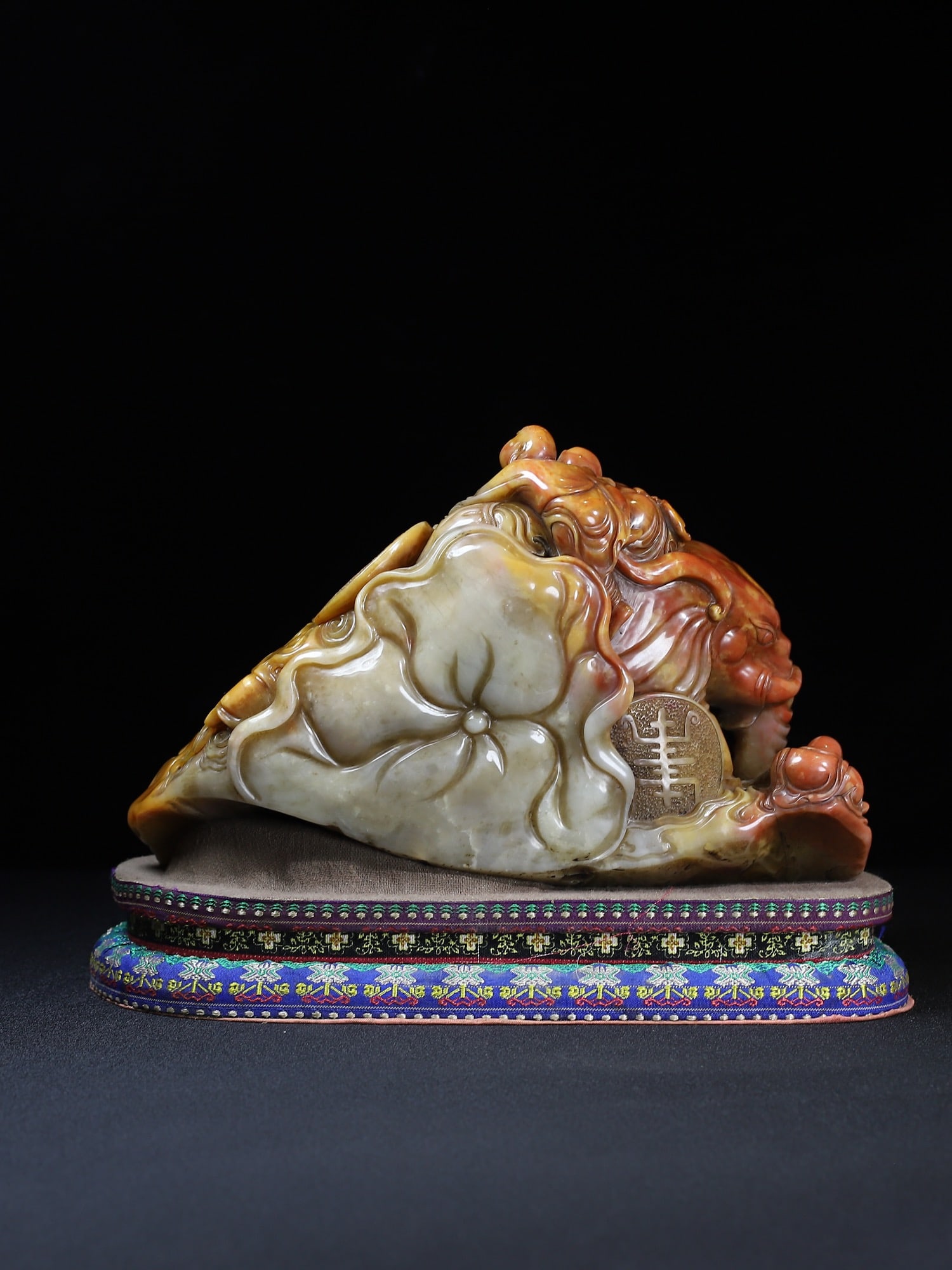 Old Chinese Shoushan Stone Hand Carved Elephant & Arhat Seal Staue - 8