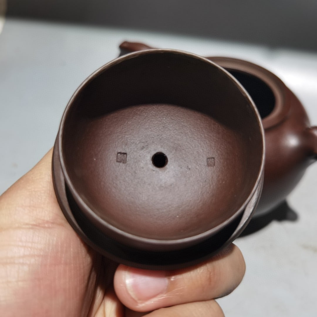 Chinese Yixing Zisha Clay Teapot w Artist Signed - 7