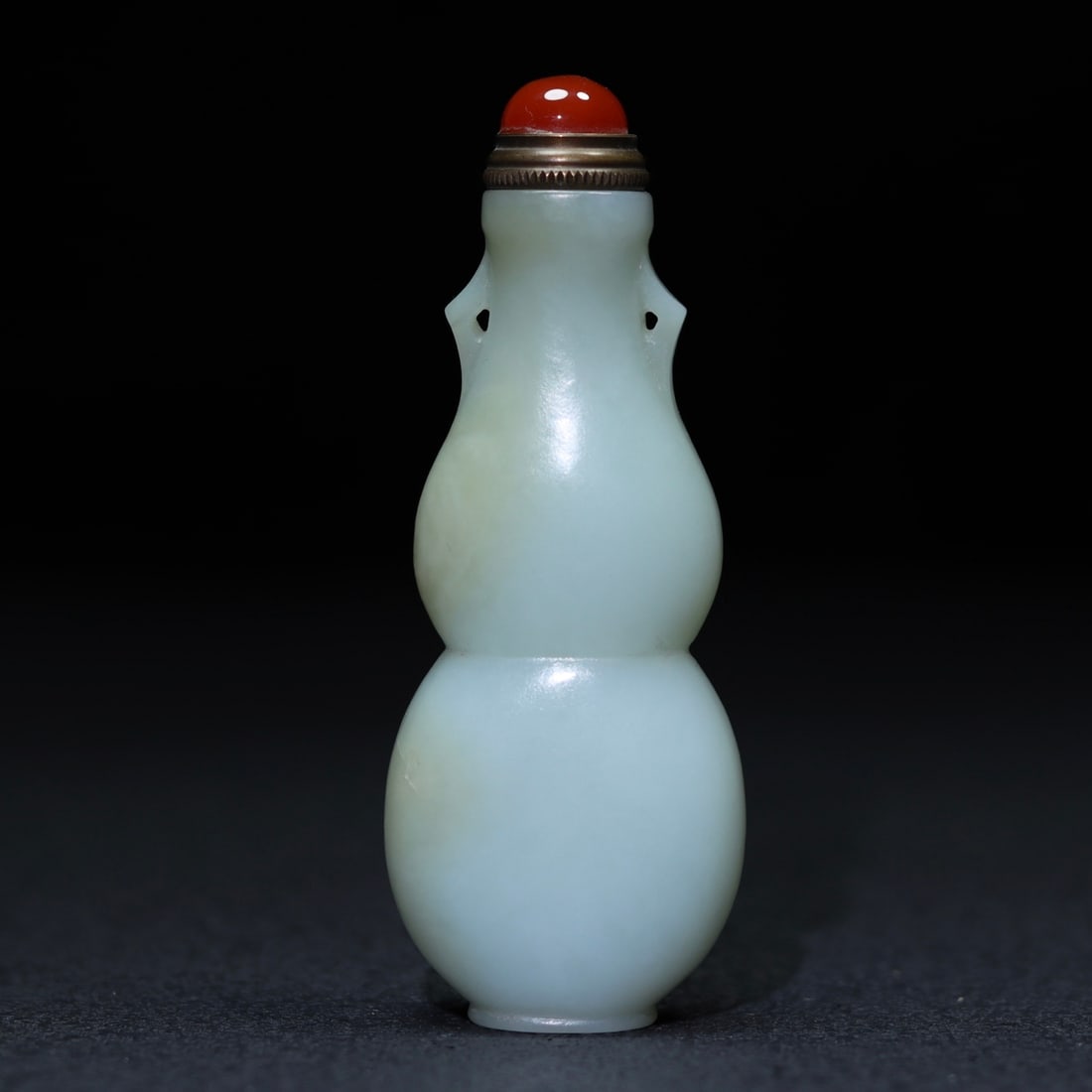 Chinese Hetian Jade Snuff Bottle (1 of 9)