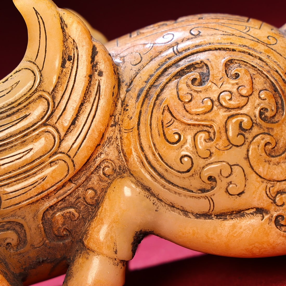 Old Chinese Hetian Jade Horse Statue - 6