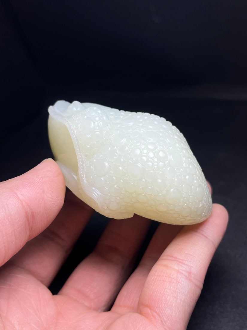 Chinese White Hetian Jade Hand Carved Fortune Toad Statue - 9