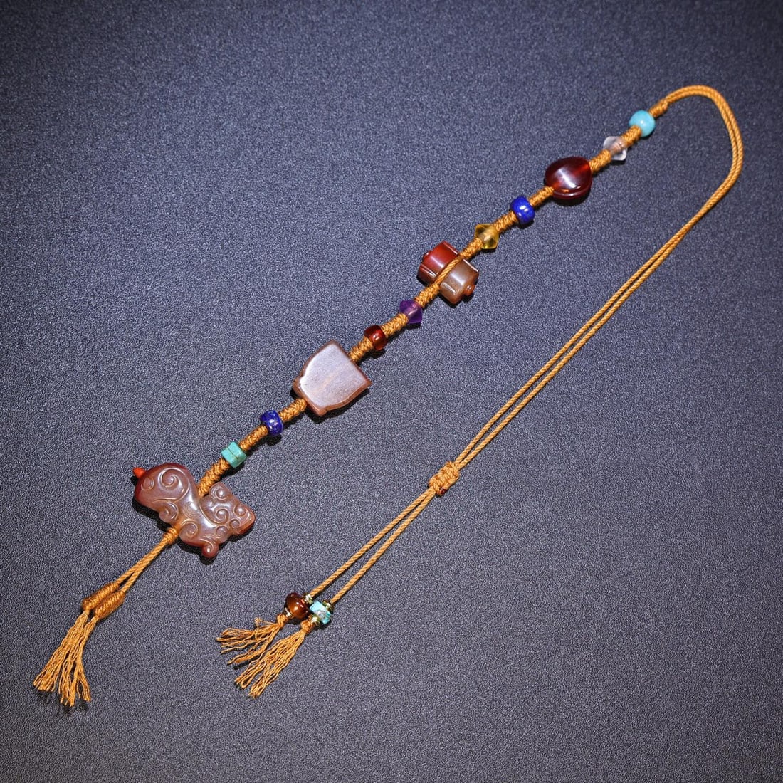 Hand knitting Chinese Zhanguo Hong Agate Pendnat (1 of 9)