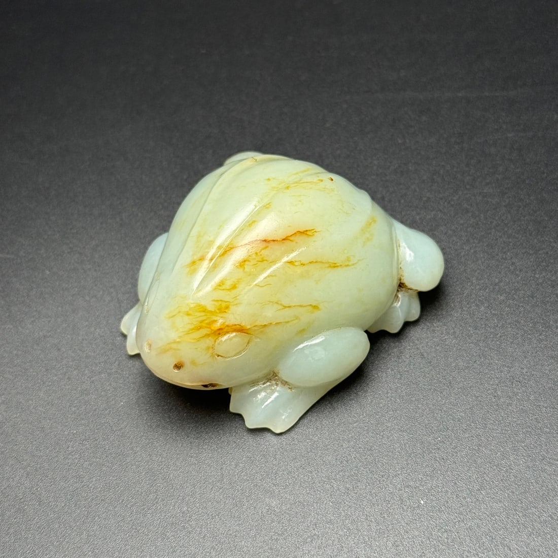 Old Chinese Hetian Jade Frog Statue Pendant (1 of 9)