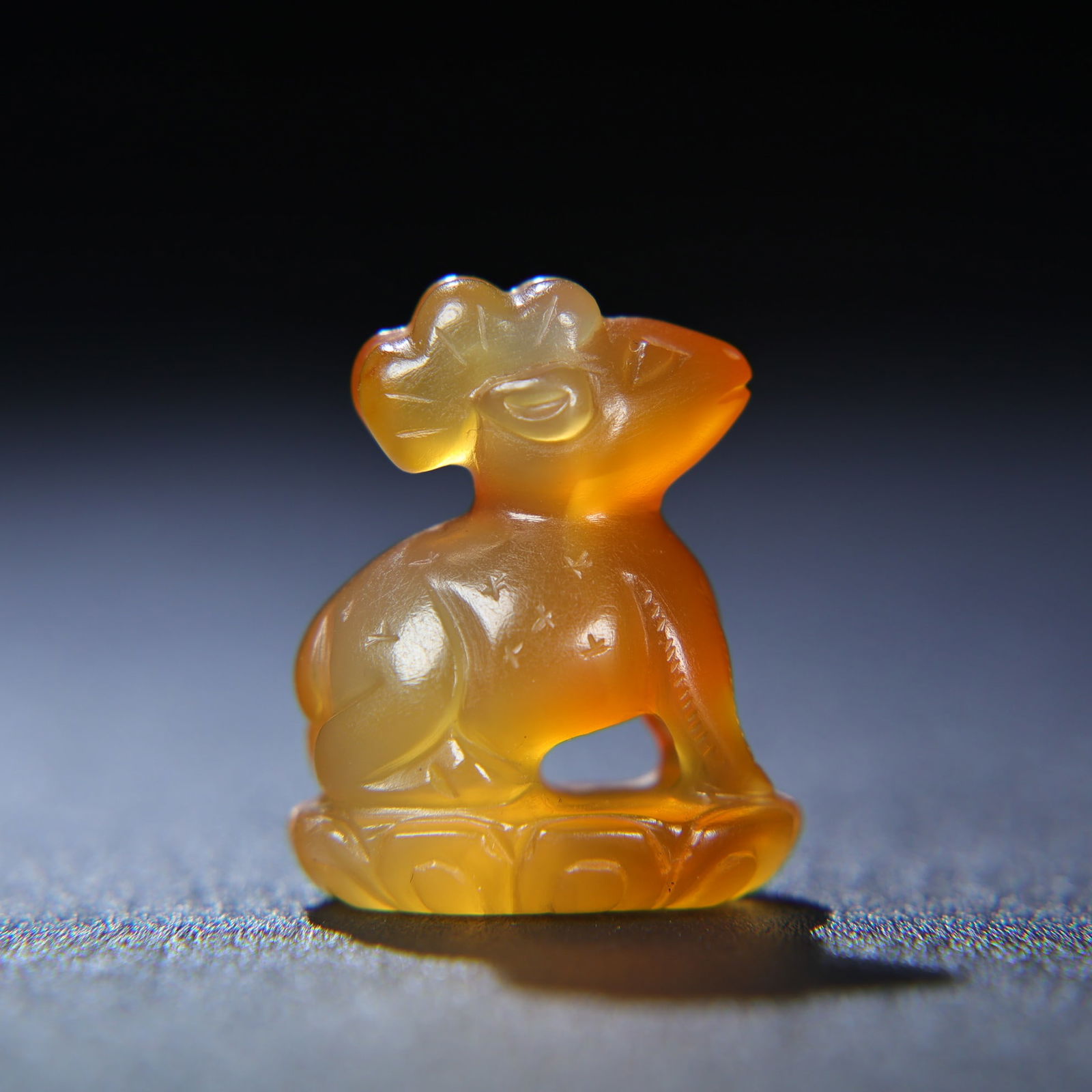 Chinese Yellow Agate Deer Pendant - 4