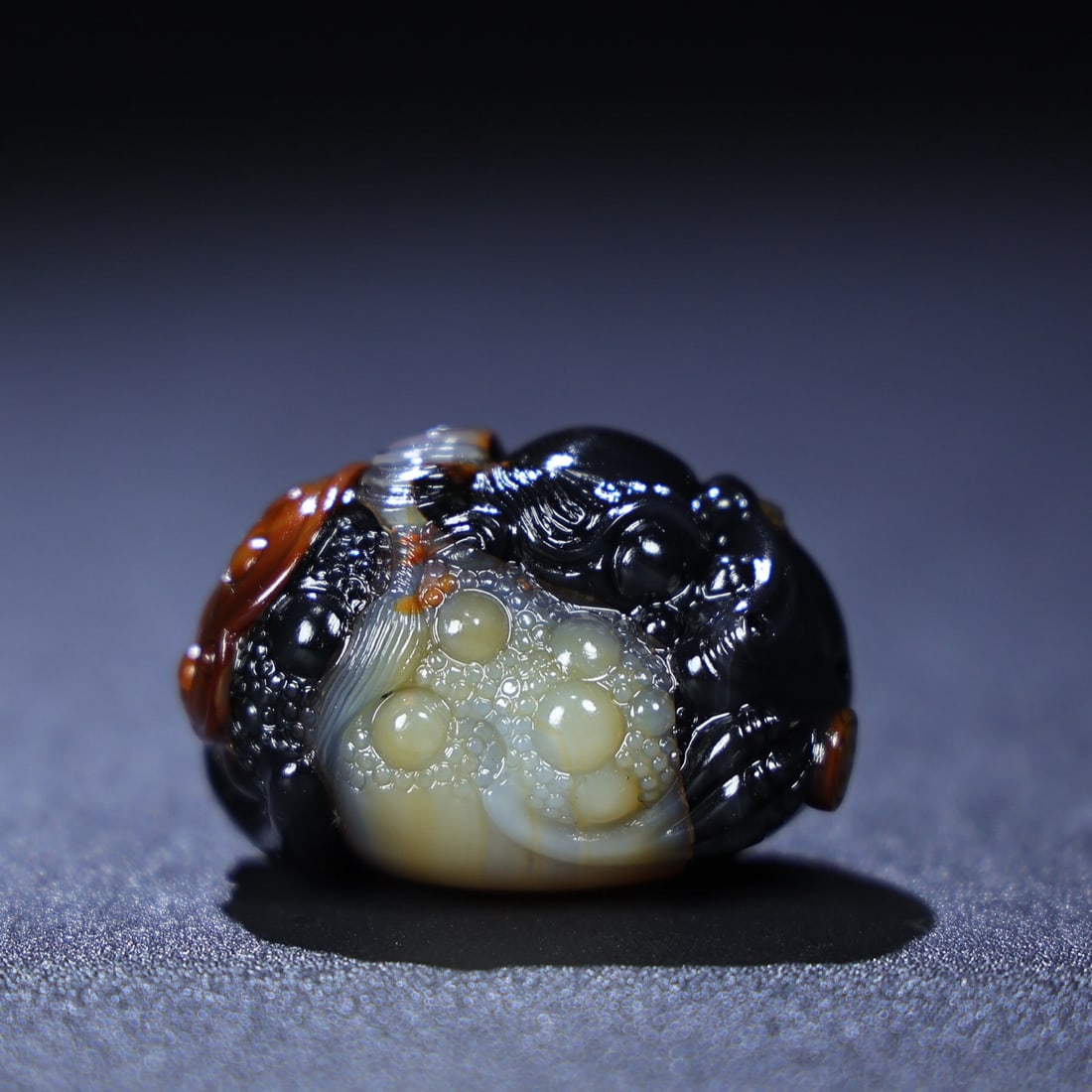 Hand Carved Chinese Agate Fortune Toad Pendant - 2