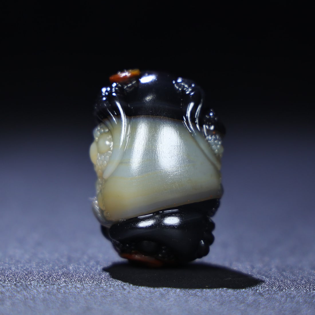 Hand Carved Chinese Agate Fortune Toad Pendant - 5