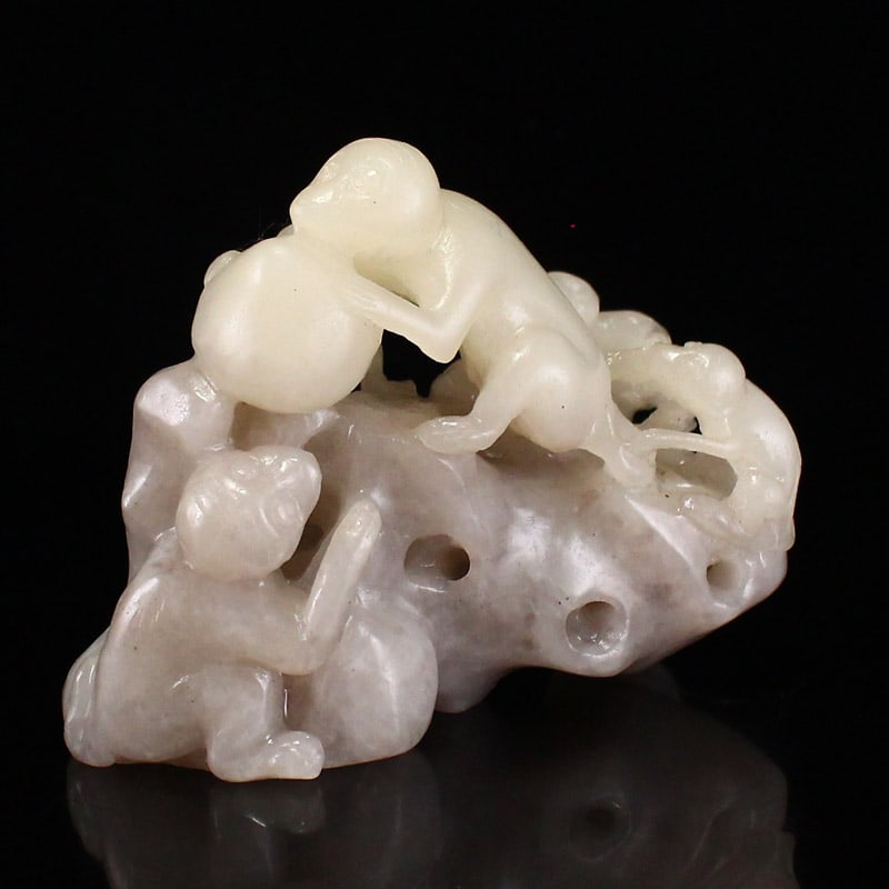 Double Color Hetian Jade Carved Monkey & Peach Statue - 2