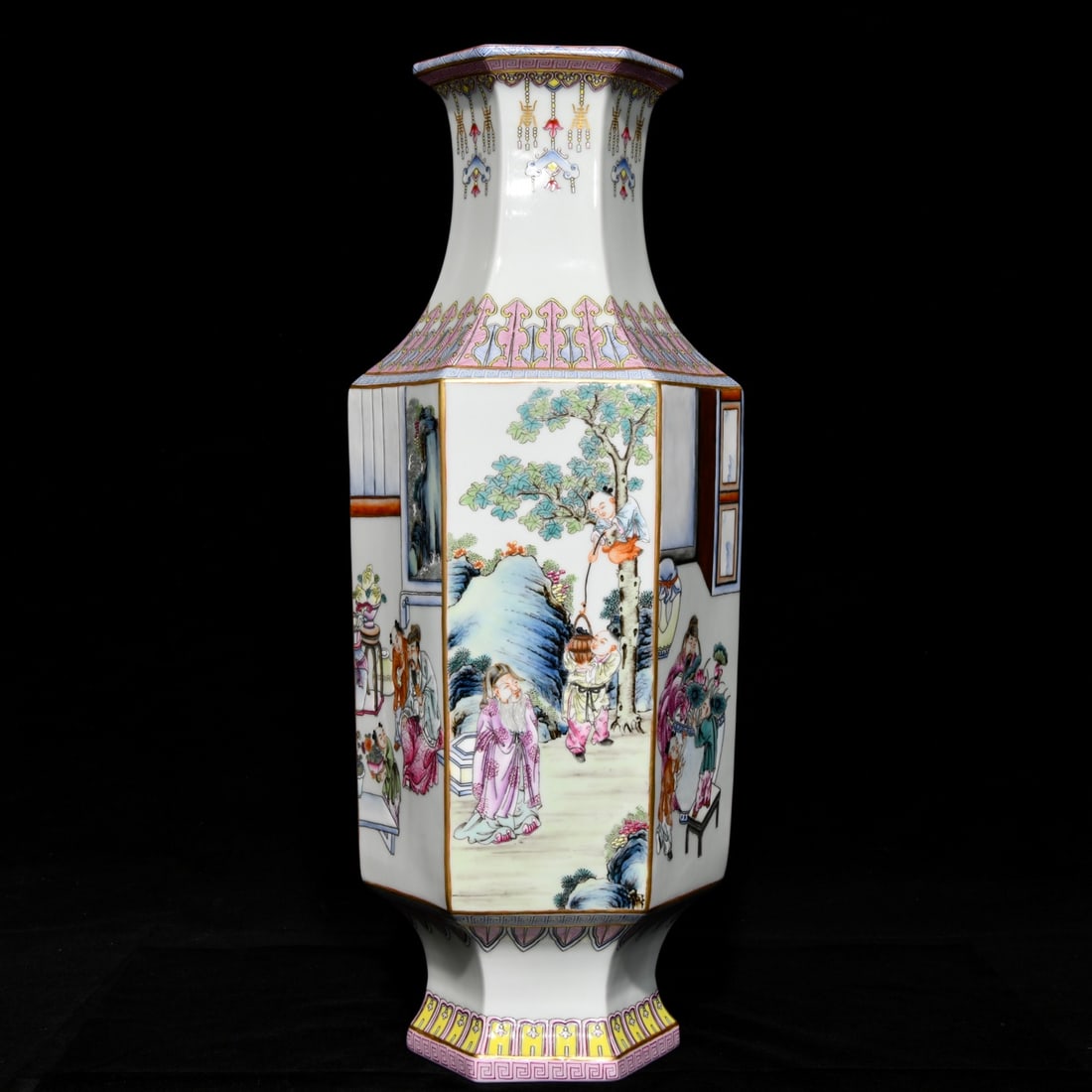 Chinese Famille Rose Figure Design Porcelain Vase (1 of 9)
