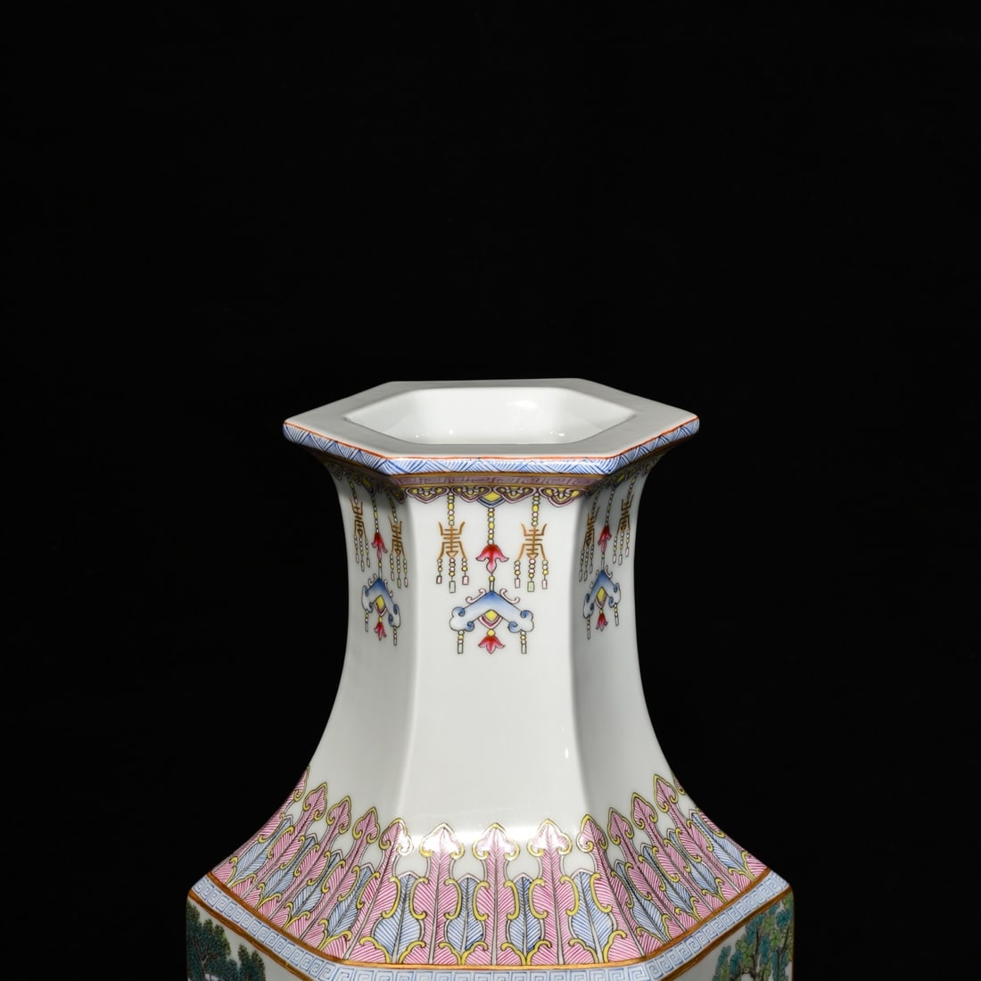 Chinese Famille Rose Figure Design Porcelain Vase - 4