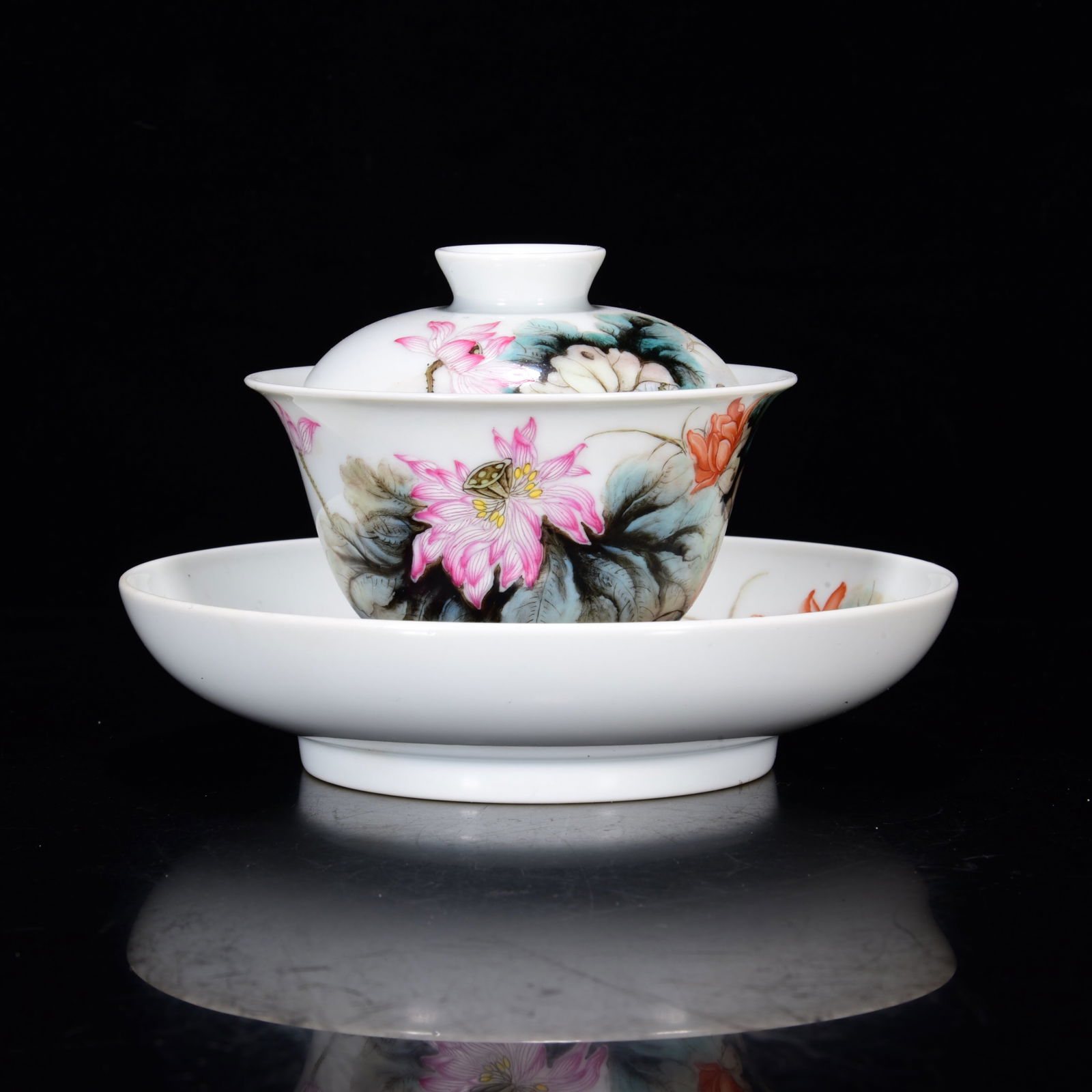 Chinese Famille Rose Lotus Flower Design Porcelain Teabowl (1 of 9)