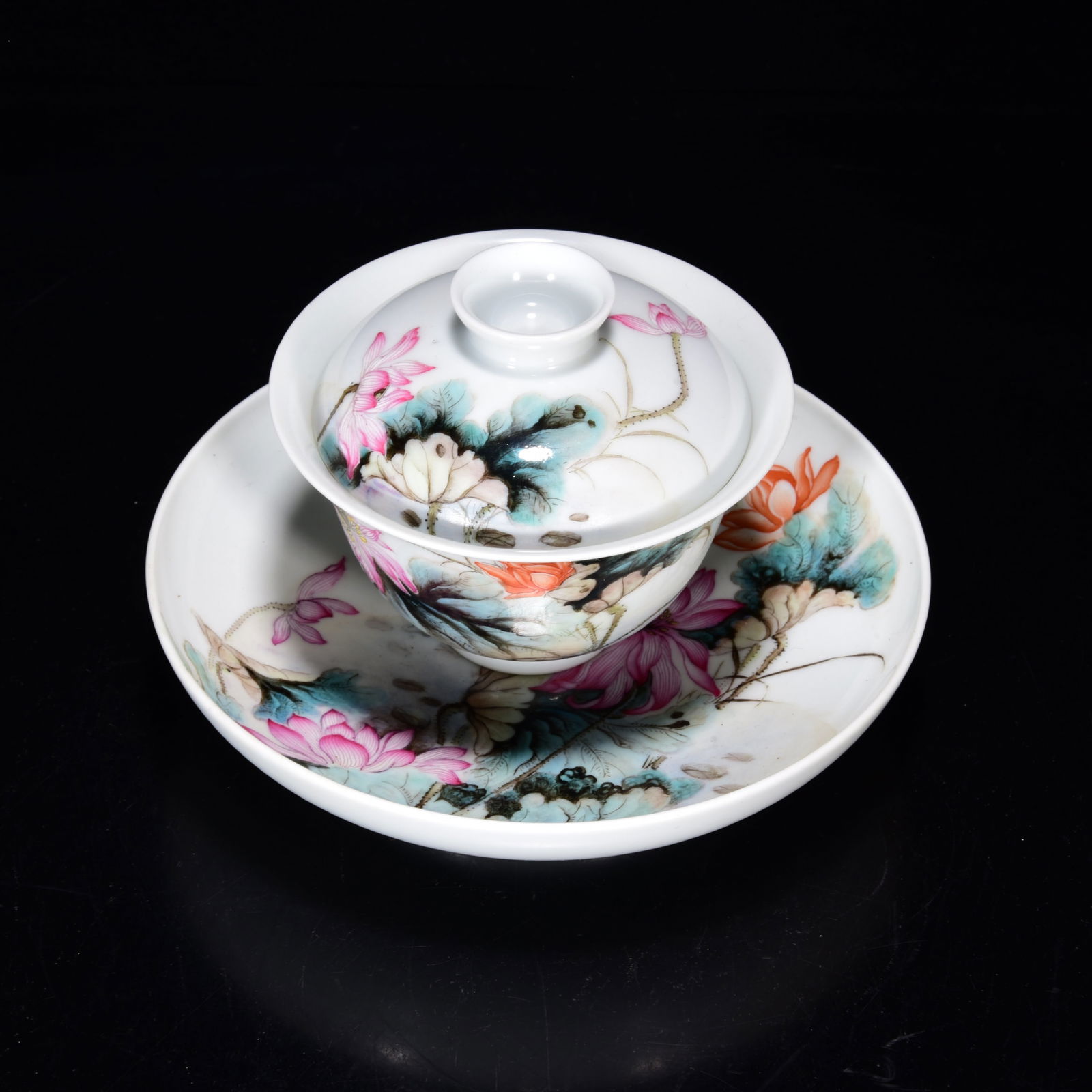 Chinese Famille Rose Lotus Flower Design Porcelain Teabowl - 3