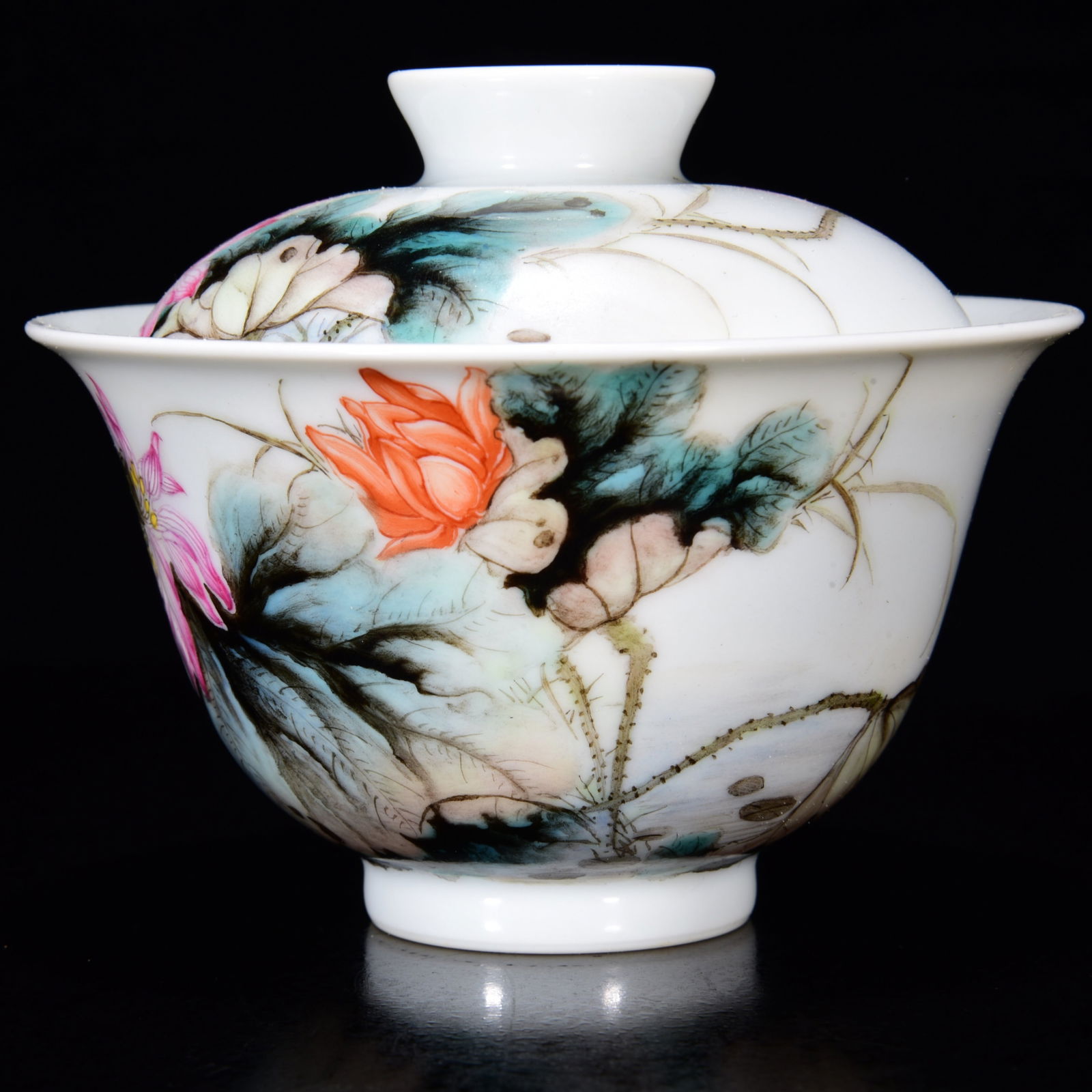 Chinese Famille Rose Lotus Flower Design Porcelain Teabowl - 5