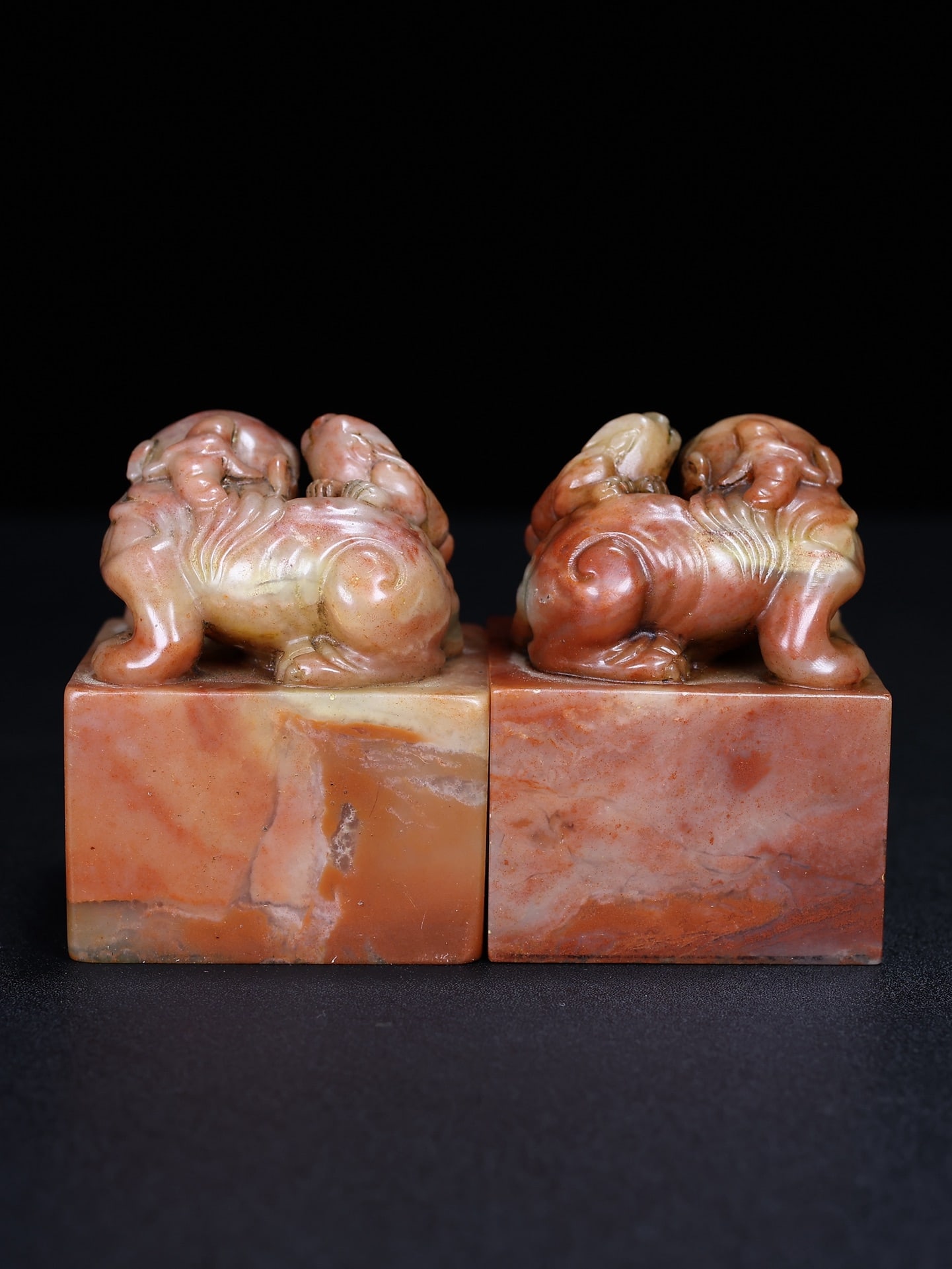 A Pair Chinese Shoushan Stone Beast Seal Statue w Box - 3