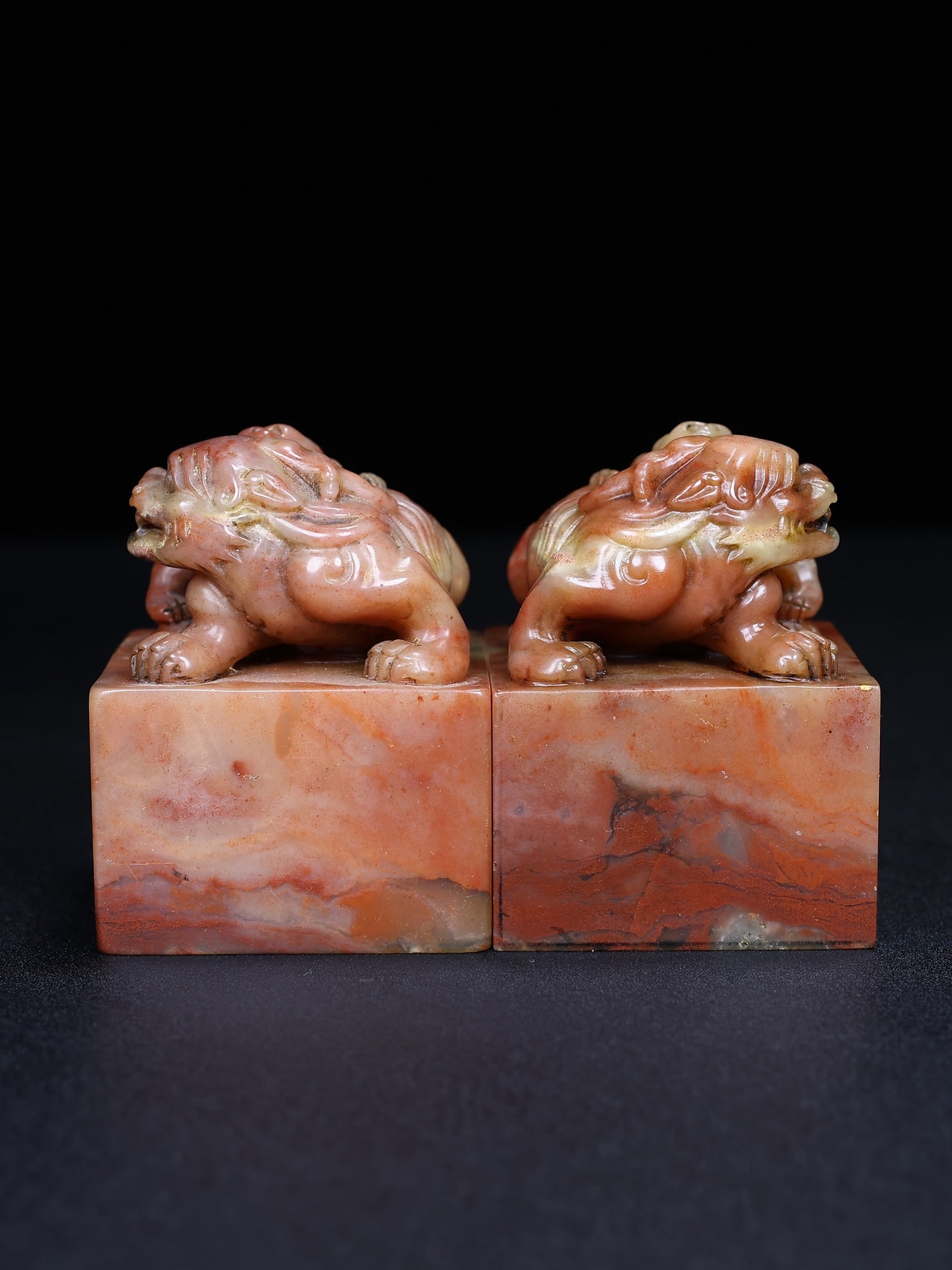 A Pair Chinese Shoushan Stone Beast Seal Statue w Box - 4