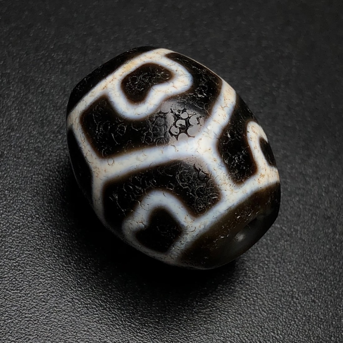 Old Tibetan DZI Agate Lucky Pendant - 3