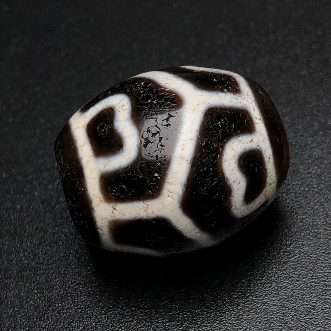 Old Tibetan DZI Agate Lucky Pendant - 4