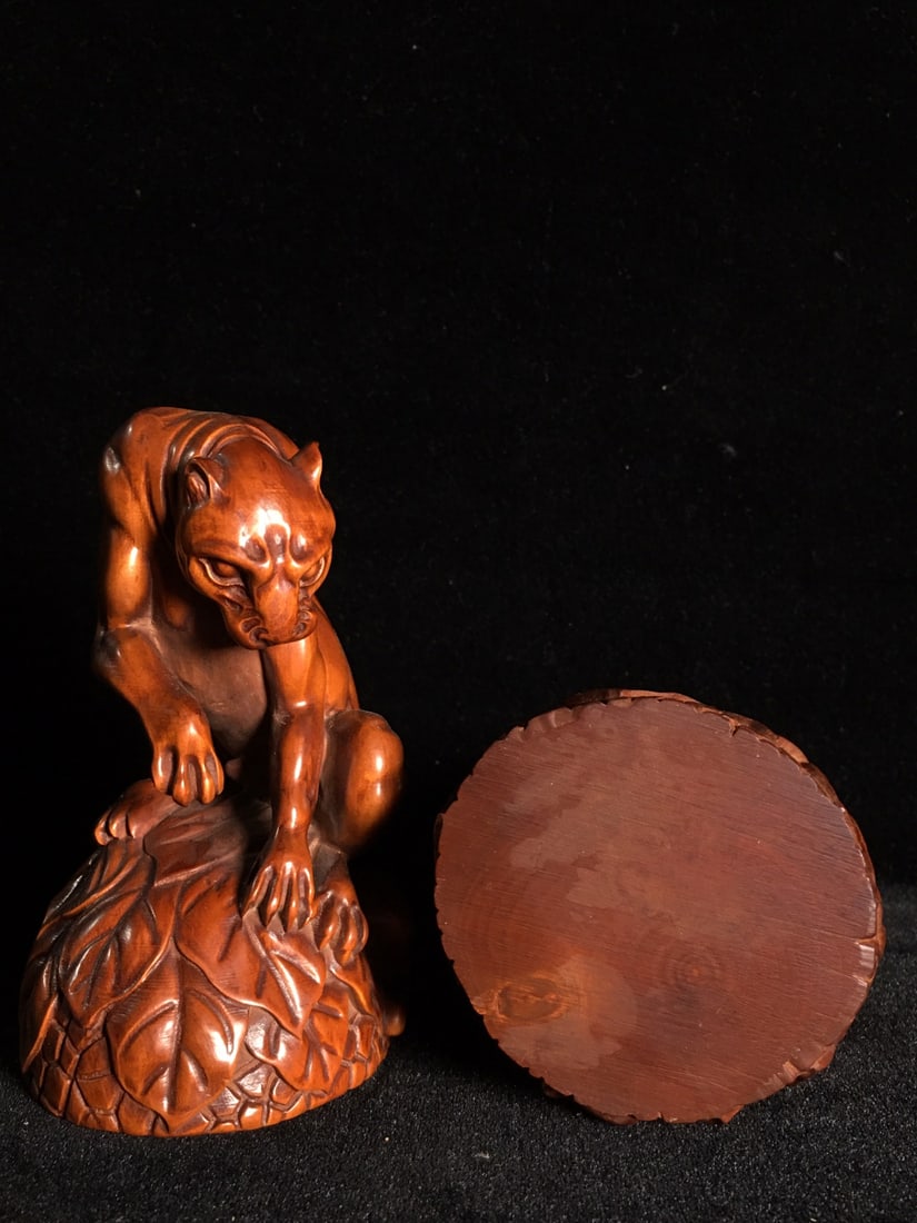 A Pair Vintage Chinese Boxwood Wood Carved Leopard Statues - 9