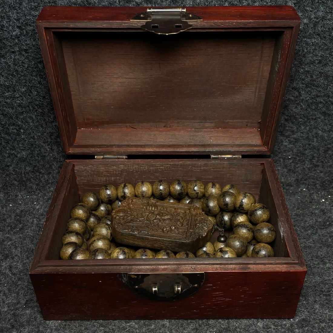 Chinese Chenxiang Wood Carved Yellow Jambhala Pendant w Beads Necklace & Box (1 of 9)