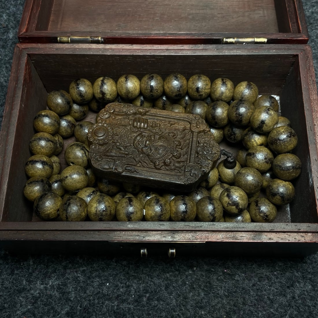 Chinese Chenxiang Wood Carved Yellow Jambhala Pendant w Beads Necklace & Box - 4