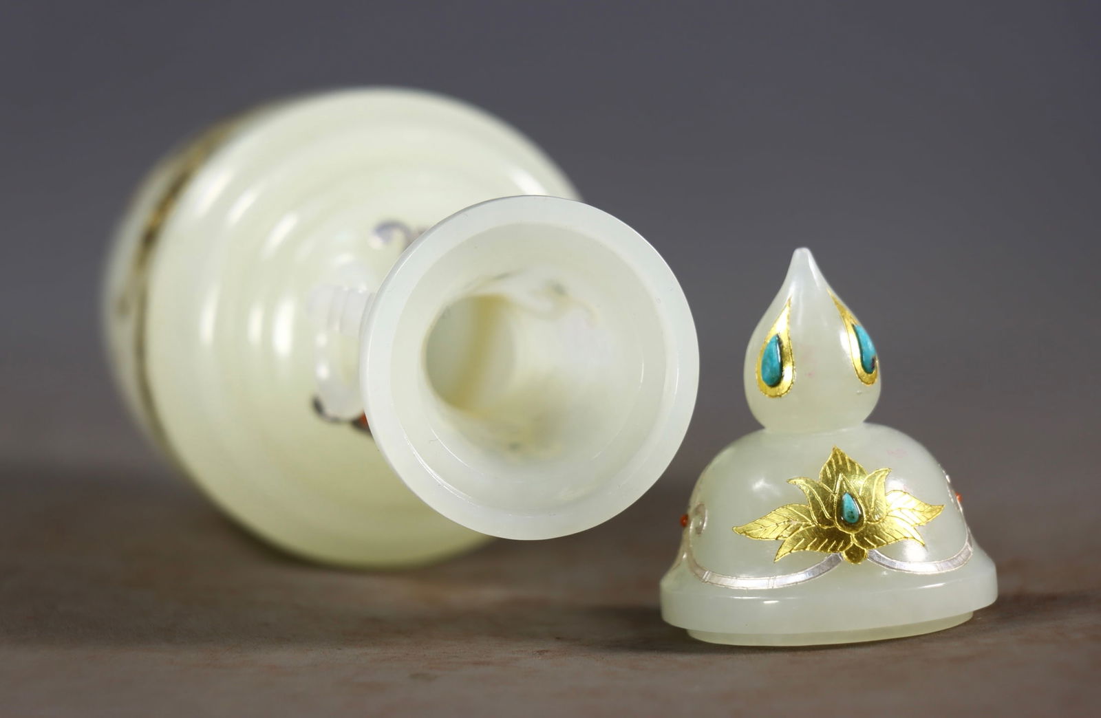 Superb Chinese Silver Plated Gilt Gold Hetian Jade Vase - 8