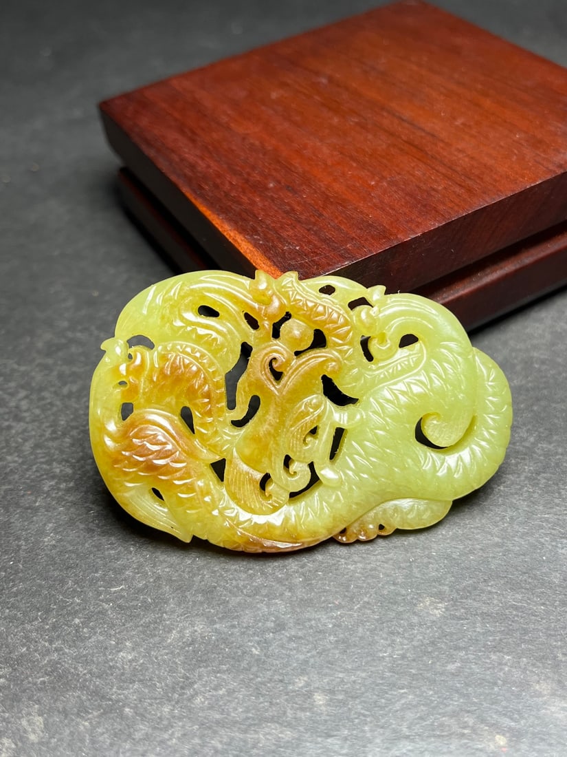 Chinese Hetian Jade Hand Carved Fortune Dragon Pendant - 2
