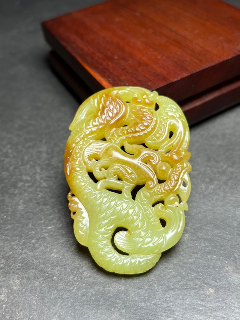 Chinese Hetian Jade Hand Carved Fortune Dragon Pendant - 3
