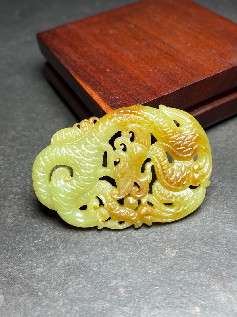 Chinese Hetian Jade Hand Carved Fortune Dragon Pendant - 4
