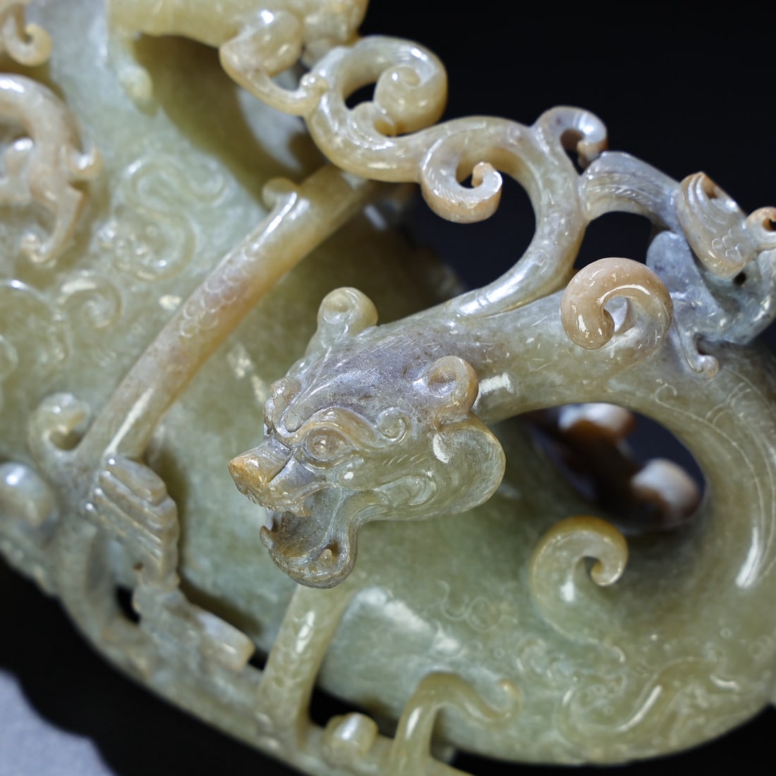 Superb Vintage Chinese Hetian Jade High Relief Fortune Dragon Cup Statue - 2