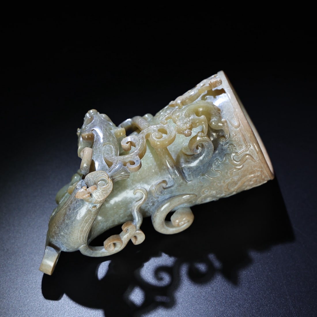 Superb Vintage Chinese Hetian Jade High Relief Fortune Dragon Cup Statue - 3