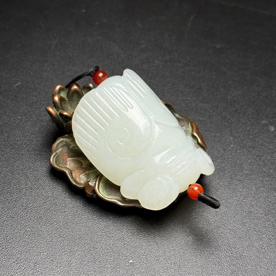 Chinese Hetian Jade Carved Fortune Cicada Pendant - 3