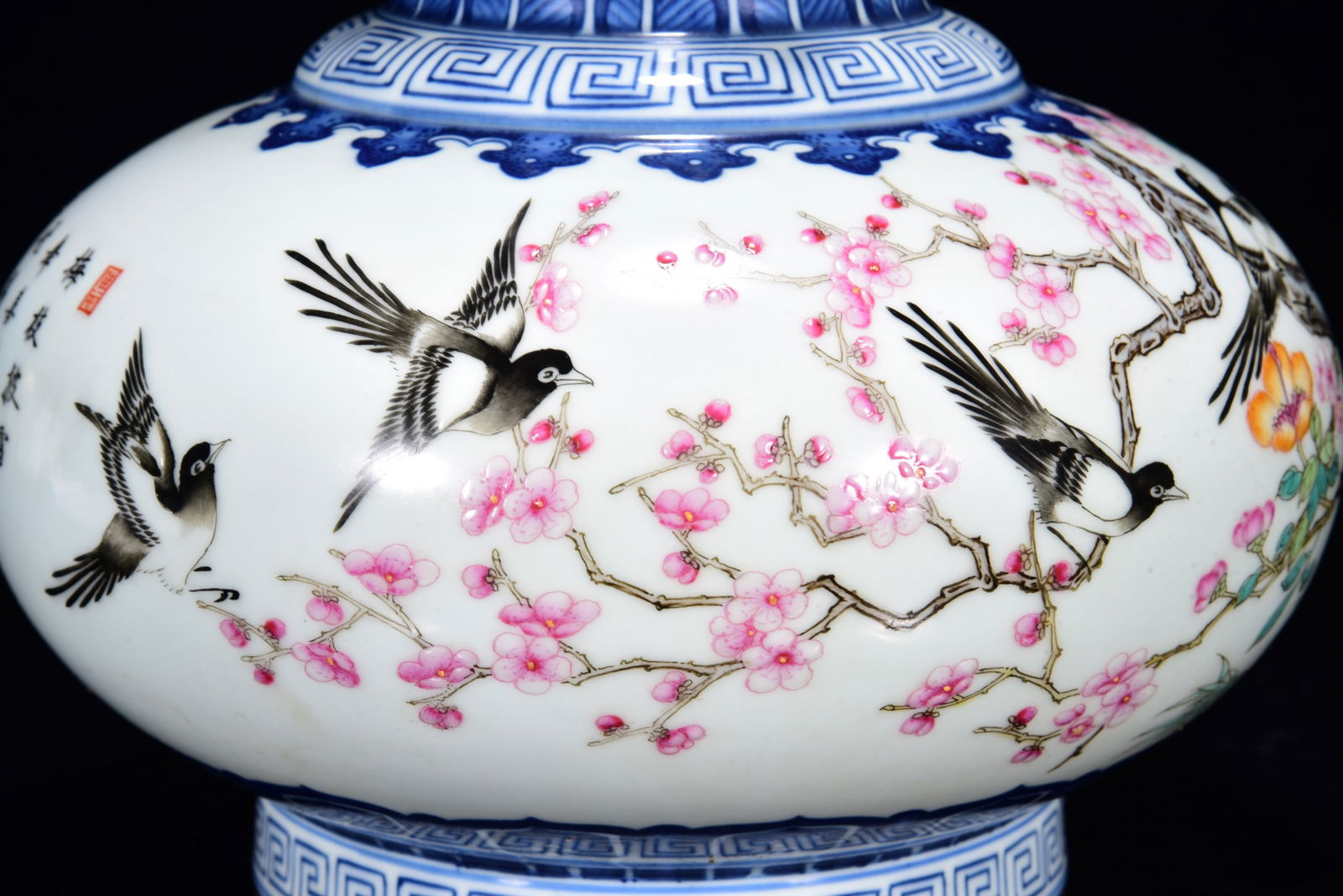 Chinese Qing Dynasty Famille Rose+Blue And White Porcelain Flowers Bird Vase - 6