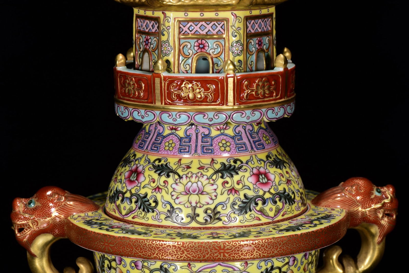Chinese Gilt Gold Famille Rose Enamel Flowers Design Porcelain Incense Burner - 6