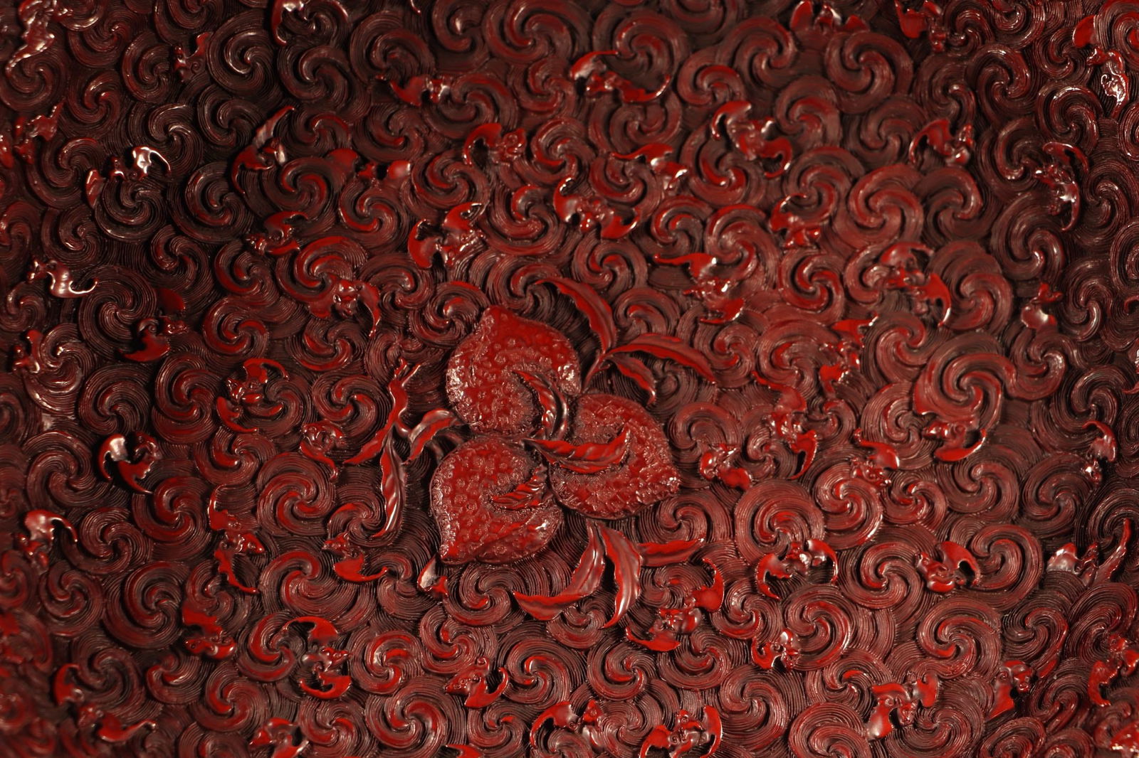 Chinese Red Lacquerware Low Relief Ruyi Peach Design Decorative Dish - 4