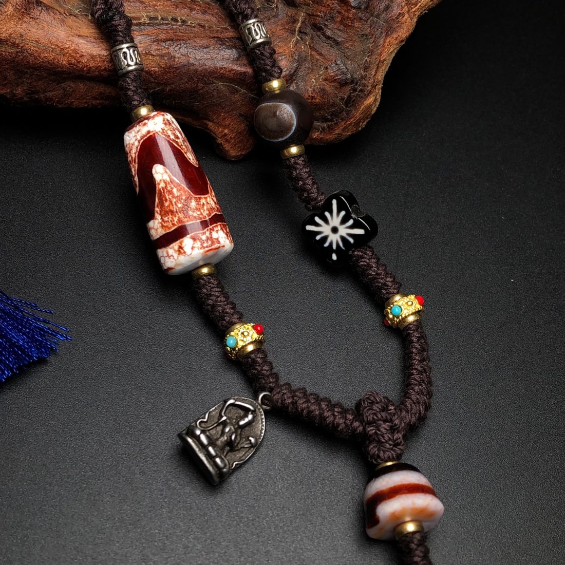 Hand Woven Tibetan 9 Eye DZI Agate Lucky Pendant - 6