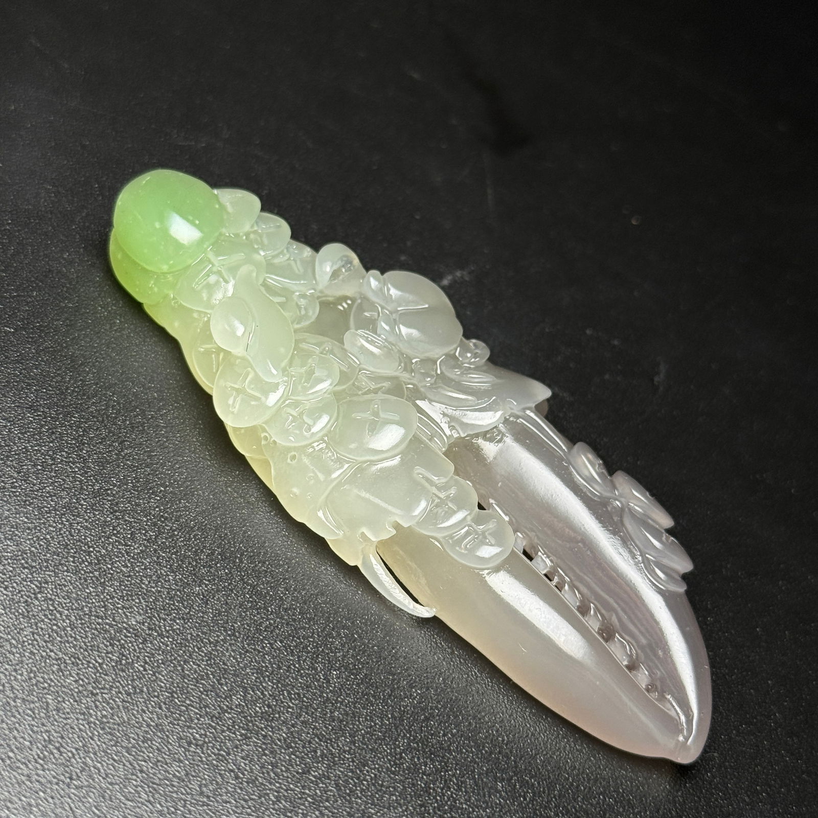 Chinese Hetian Jade Carved Crab Claws Pendant - 4