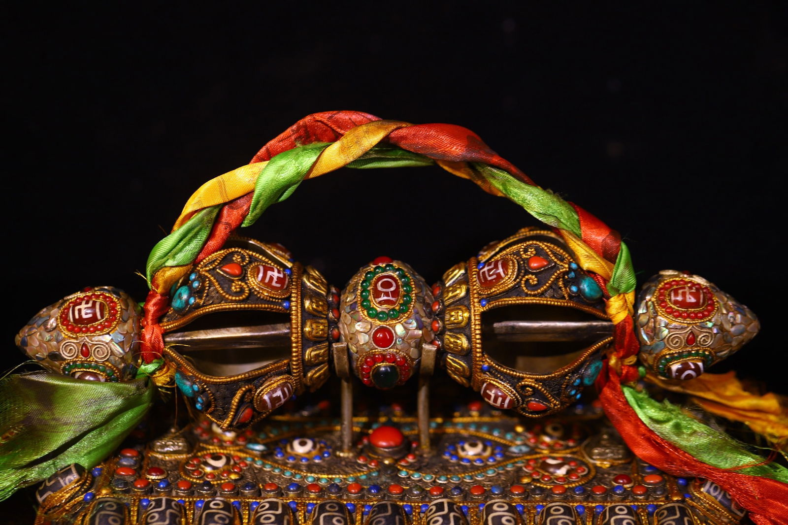 Old Tibetan Gilt Gold Copper Inlay DZI Agate & Turquoise & Lapis Lazuli Pestle Xiangmo Statue - 2