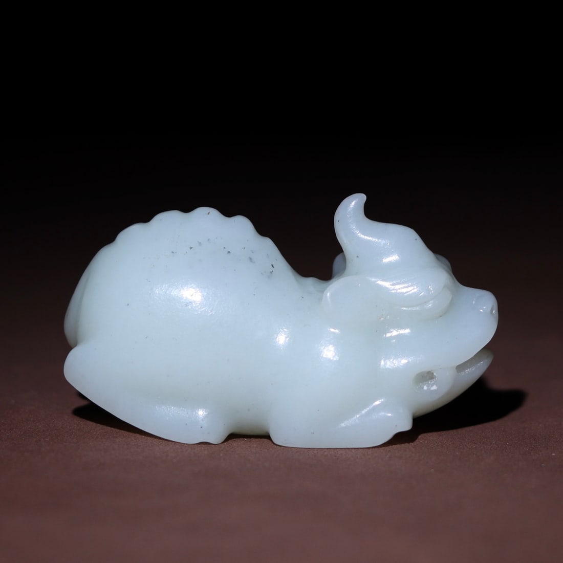 Superb Chinese Hetian Jade Carved Unicorn Statue - 4