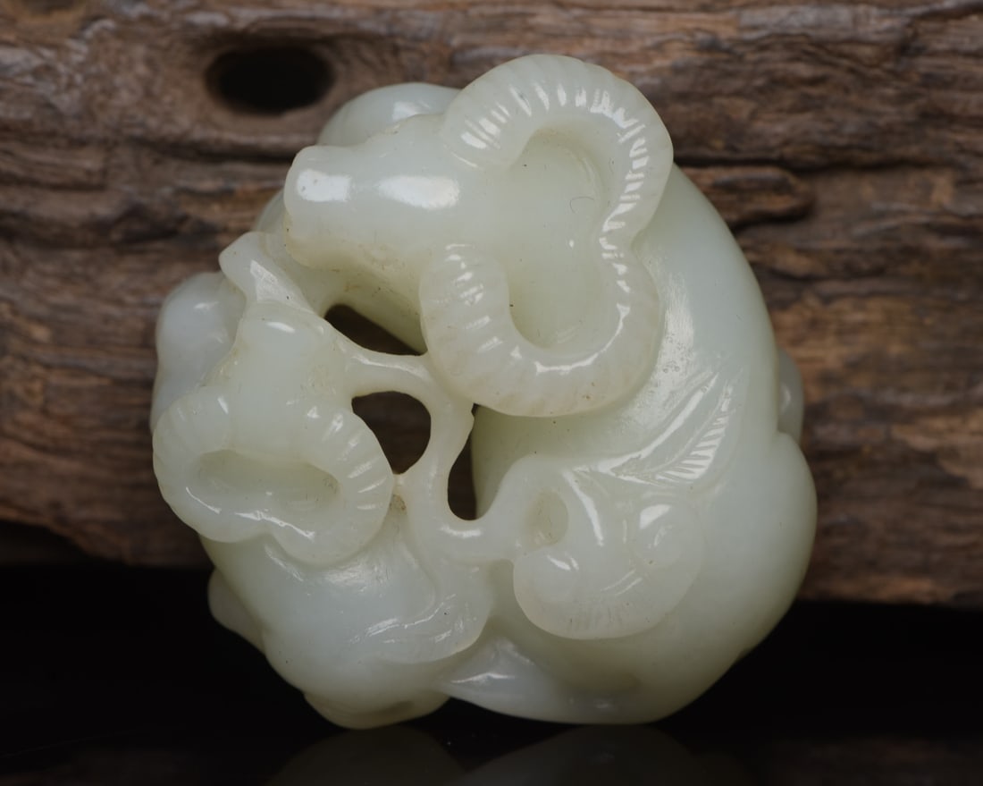 Chinese Hetian Jade Carved Dragon Fortune Ox Pendant (1 of 9)